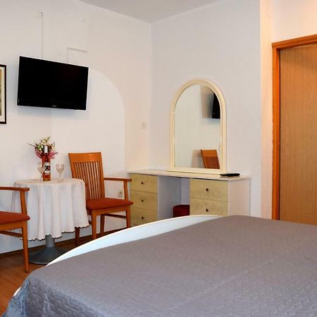 Holiday Room Macukin 布雷拉 外观 照片