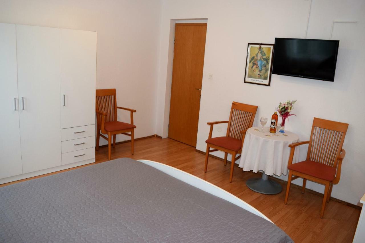 Holiday Room Macukin 布雷拉 外观 照片